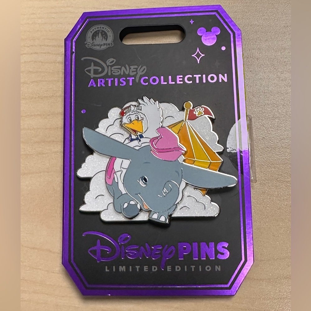 Disney Parks Artist Series Dumbo Pin LE4000